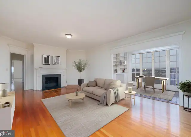Property at 100 W University Pkwy Unit 2B, Baltimore, MD, 21210, 3 beds, 2 baths, [object Object]