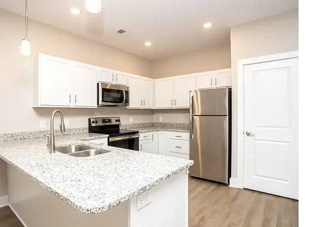 Property at Gateway Crossing - 486 Owens Way, Clarksville, IN, 47129, 1 bed, 1 bath, [object Object]