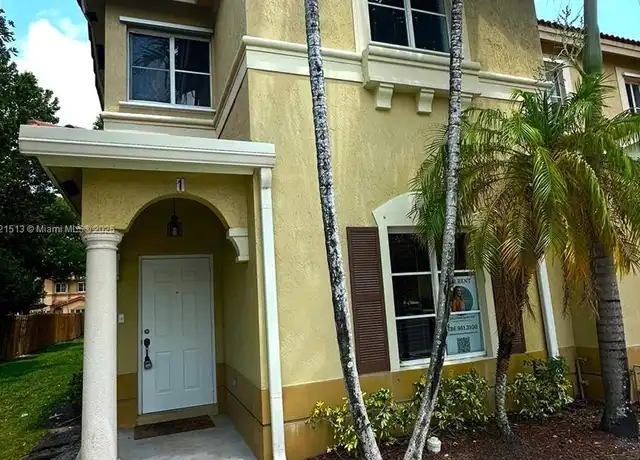 Property at 8463 NW 107th Path Unit 1-33, Doral, FL, 33178, 4 beds, 3 baths, [object Object]