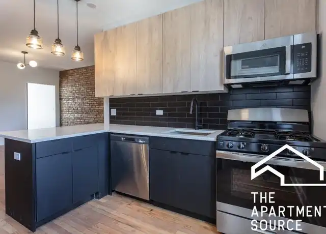 Property at 4007 N Lowell Ave, Chicago, IL, 60641, 2 beds, 1 bath, [object Object]