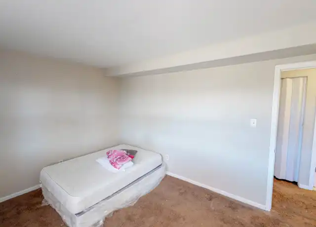 Property at 1504 Upshire Rd Unit B, Baltimore, MD, 21218, 2 beds, 1 bath, [object Object]