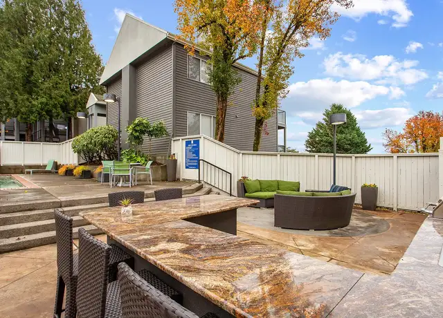 Photo of 2 Jefferson Pkwy, Lake Oswego, OR 97035