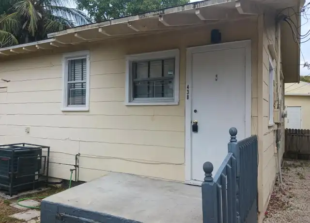 Property at 440 26th St Unit Cottage, West Palm Beach, FL, 33407, 2 beds, 1 bath, [object Object]