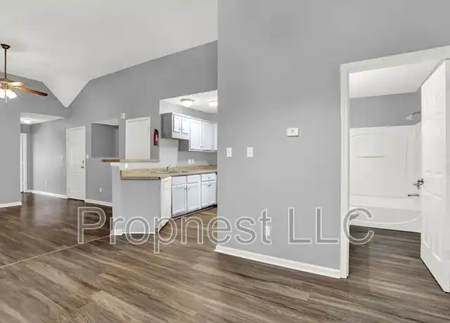 Property at 769 Barrington Woods Cv Unit 10, Southaven, MS, 38671, 2 beds, 2 baths, [object Object]