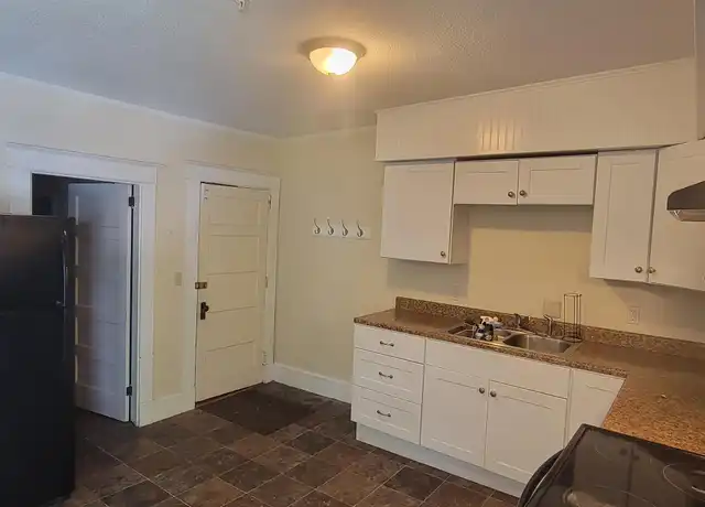 Property at 191 Center St, Bangor, ME, 04401, 2 beds, 1 bath, [object Object]