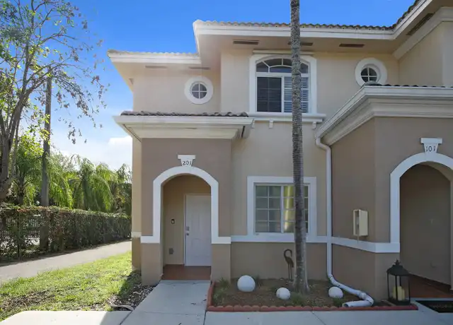 Property at 7380 NW 174th Ter #201, Hialeah, FL, 33015, 3 beds, 2 baths, [object Object]