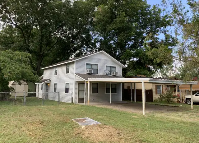 Property at 401 Murdock St, Collinsville, TX, 76233, 2 beds, 1.5 baths, [object Object]