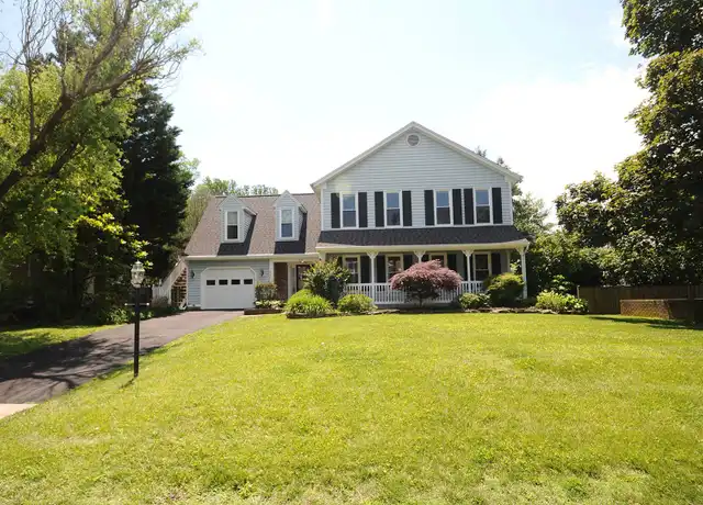 Property at 900 Frederick St SW, Vienna, VA, 22180, 4 beds, 3.5 baths, [object Object]