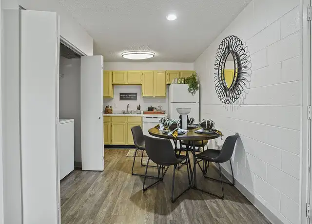 Photo of 7401 Phoenix Ave, El Paso, TX 79915