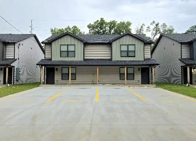 Property at 3118 Commerce St, Park Hills, MO, 63601, 3 beds, 2.5 baths, [object Object]