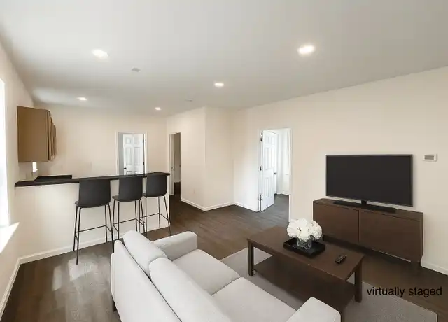 Property at 20 Marion St Unit 5, Buffalo, NY, 14207, 2 beds, 1 bath, [object Object]