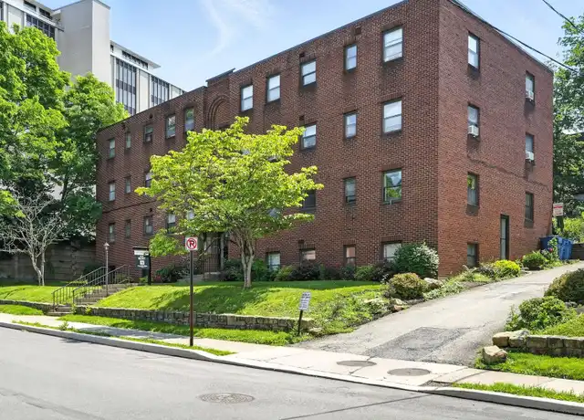 Property at 667 Florida Ave Unit 667-2, Pittsburgh, PA, 15228, 1 bed, 1 bath, [object Object]
