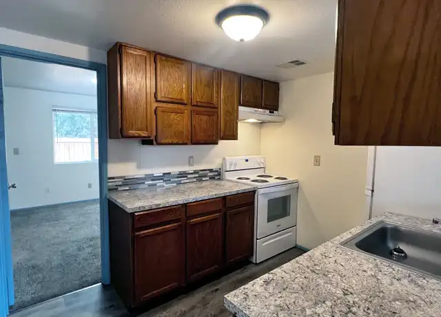 Property at 3229 Washington Way Unit 4, Longview, WA, 98632, 1 bed, 1 bath, [object Object]