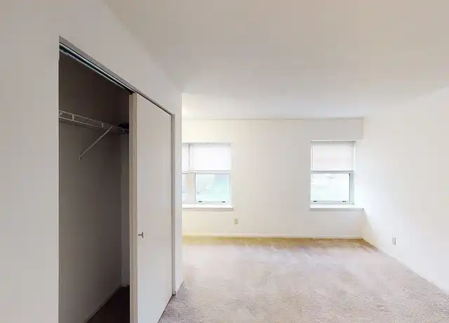 Property at Ricardo - 811 E Armour Blvd, Kansas City, MO, 64109, 0-1 beds, 1 bath, [object Object]