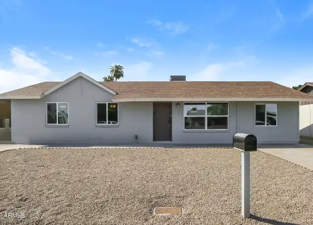 Property at 4301 E Saint Catherine Ave, Phoenix, AZ, 85042, 5 beds, 2 baths, [object Object]