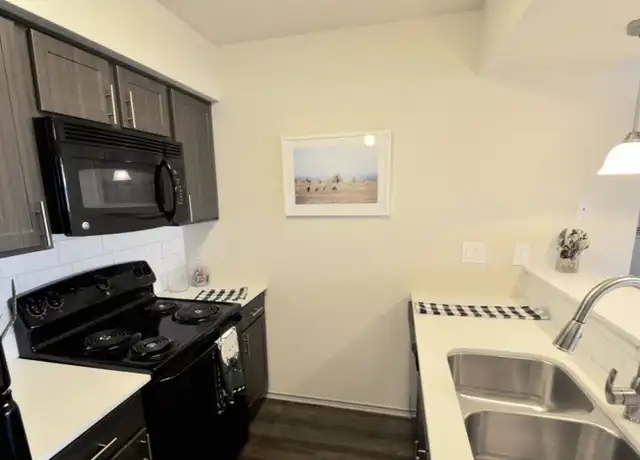 Property at 7446 La Vista Dr Unit 2812, Dallas, TX, 75214, 2 beds, 2 baths, [object Object]