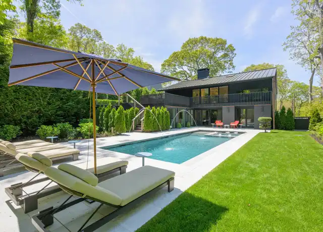 Property at 18 Knoll Rd, Southampton, NY, 11968, 3 beds, 2.5 baths, [object Object]