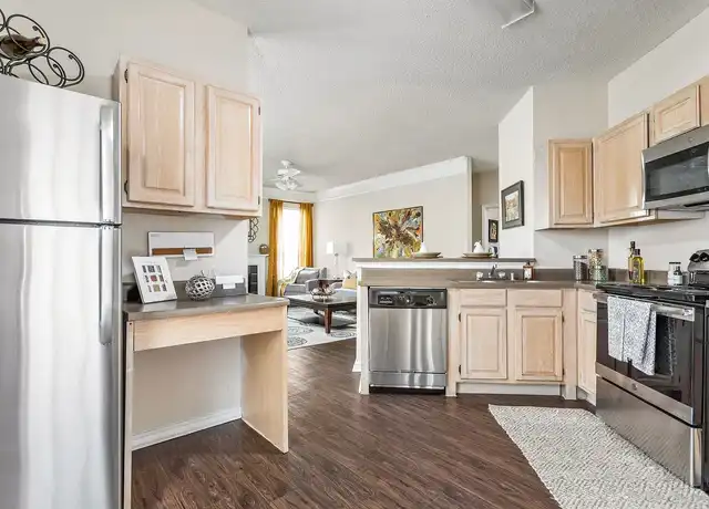 Property at Carrington Park - 1801 Champlin Dr, Little Rock, AR, 72223, 1 bed, 1 bath, [object Object]