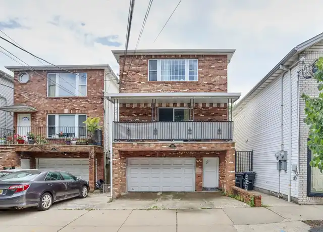 Property at 135 Jefferson Ave Unit 2, Jersey City, NJ, 07306, 3 beds, 2 baths, [object Object]