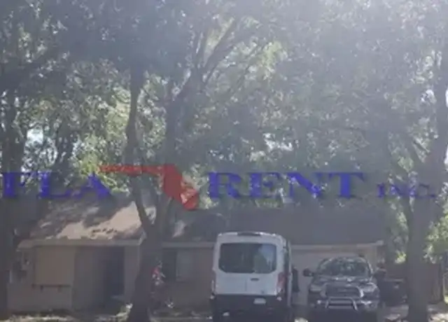 Property at 121 N Apollo Dr, Apopka, FL, 32703, 3 beds, 2 baths, [object Object]