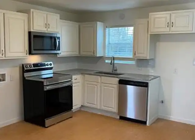 Property at 708 Union Ave, Bonham, TX, 75418, 2 beds, 1 bath, [object Object]