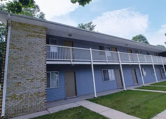 Property at 212 E White St Unit 5, Champaign, IL, 61820, 1 bed, 1 bath, [object Object]