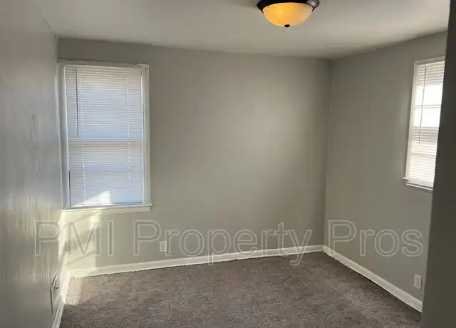 Property at 4566 N 28th St, Milwaukee, WI, 53209, 2 beds, 1 bath, [object Object]