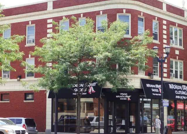 Property at 7502 Madison St Unit 3Y, Forest Park, IL, 60130, 0 beds, 1 bath, [object Object]