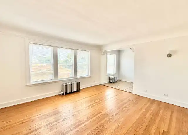 Property at 2801 W Lunt Ave Unit 2801-K2, Chicago, IL, 60645, 1 bed, 1 bath, [object Object]