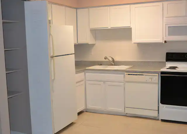 Property at 660 Beltrees St Unit 220, Dunedin, FL, 34698, 3 beds, 1.5 baths, [object Object]