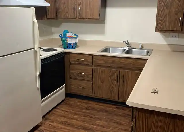 Property at 409 Valley Rd Unit 105, Appleton, WI, 54915, 2 beds, 1 bath, [object Object]