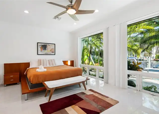 Property at 1612 SE 13th St, Fort Lauderdale, FL, 33316, 5 beds, 4 baths, [object Object]
