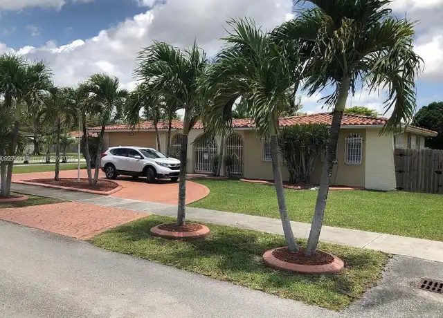 Property at 3401 SW 108th Ave, Miami, FL, 33165, 3 beds, 2 baths, [object Object]