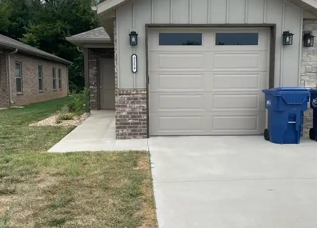 Property at 3131 W Reese St, Springfield, MO, 65810, 1 bed, 1 bath, [object Object]
