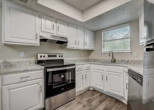 Property at SKYE Isle - 3353 Lombardy Ln, Dallas, TX, 75220, 1-2 bed, 1-2 bath, [object Object]