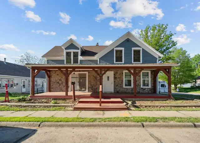 Property at 400 Prairie St, Guthrie Center, IA, 50115, 3 beds, 2 baths, [object Object]