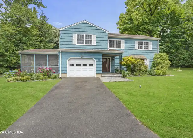 Property at 41 Leonard Ave, Riverside, CT, 06878, 5 beds, 3 baths, [object Object]