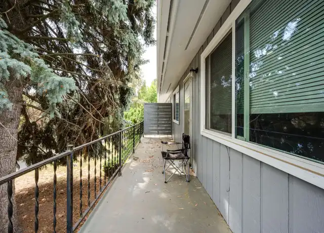 Property at 165 SW Spruce St Unit 3, Pullman, WA, 99163, 2 beds, 1 bath, [object Object]