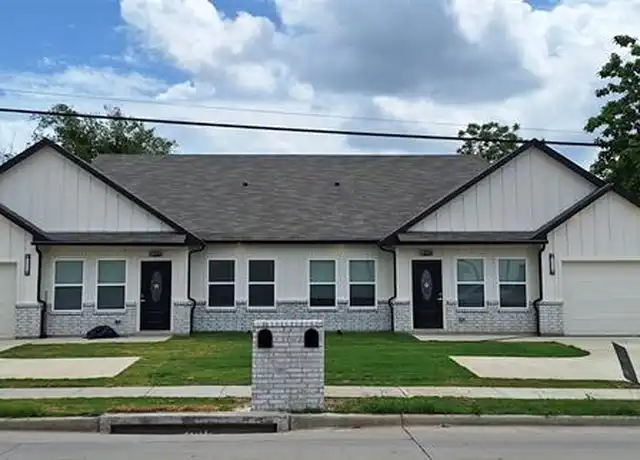 Property at 4117 Stonewall St Unit B, Greenville, TX, 75401, 3 beds, 2 baths, [object Object]