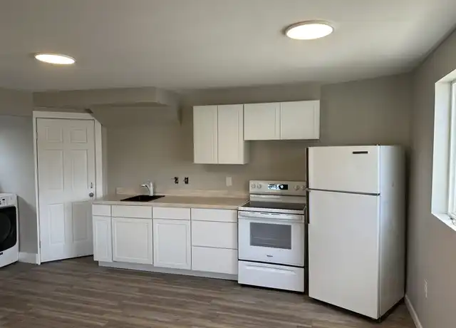 Property at 2807 Turnagain St Unit 2, Anchorage, AK, 99517, 1 bed, 1 bath, [object Object]