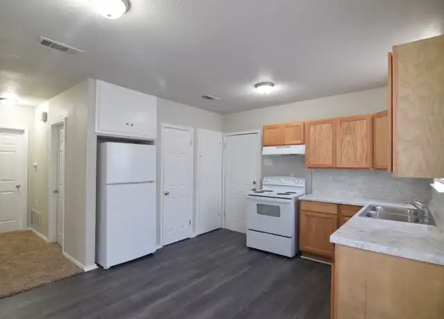 Property at 206 S 25th St, Temple, TX, 76504, 2 beds, 1 bath, [object Object]
