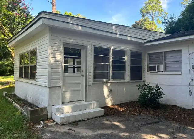 Property at 17 Tillman St, Statesboro, GA, 30458, 2 beds, 1 bath, [object Object]