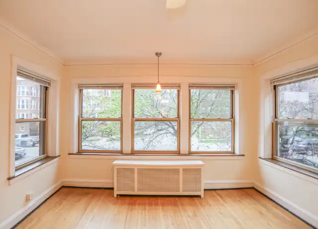 Property at 7665 N Sheridan Rd Unit 1, Chicago, IL, 60626, 2 beds, 1 bath, [object Object]