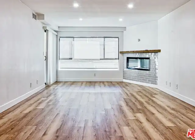 Property at 1115 14th St Unit 106, Santa Monica, CA, 90403, 1 bed, 1 bath, [object Object]