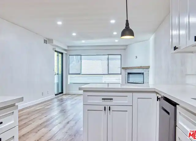 Property at 1115 14th St Unit 106, Santa Monica, CA, 90403, 1 bed, 1 bath, [object Object]