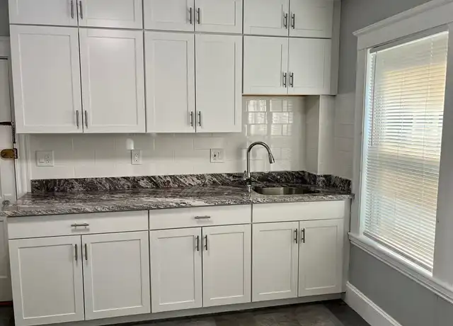 Property at 104 Burrill St Unit 1, Swampscott, MA, 01907, 2 beds, 1 bath, [object Object]
