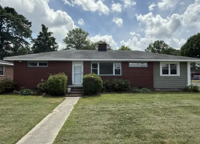 Property at 2500 E 3rd St, Greenville, NC, 27858, 4 beds, 2 baths, [object Object]