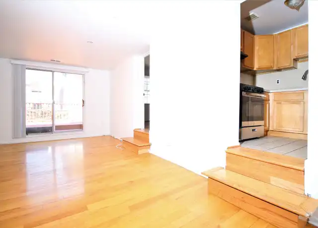Property at 931 Spruce St Unit E, Philadelphia, PA, 19107, 1 bed, 1 bath, [object Object]