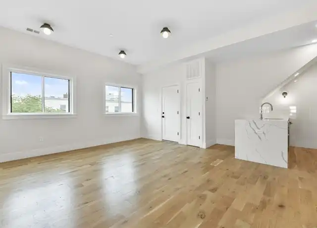 Property at 200 Maverick St Unit 1, East Boston, MA, 02128, 4 beds, 4 baths, [object Object]
