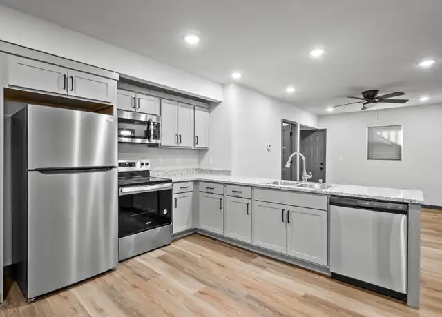 Property at 430 Bear Blvd Unit C, Springfield, MO, 65806, 2 beds, 1.5 baths, [object Object]